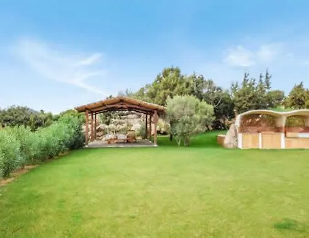 Villa Lux Stone House *